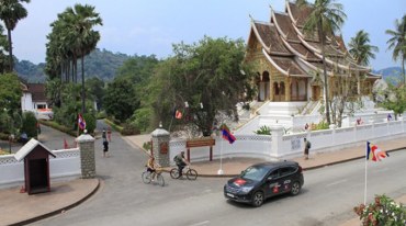 Tự lái xe đi du lịch Lào cần lưu ý