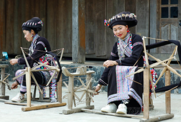 Bài 6: Hoàn thành việc đánh vần