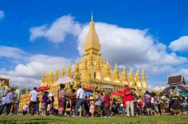 Vui lễ hội Thạt Luổng tại xứ sở Triệu Voi