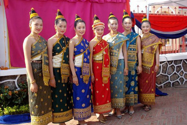 Laotian Charm mẫu váy lào đẹp văn hóa và bản sắc độc đáo