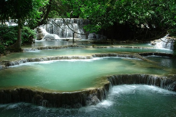 Ghé thăm thác nước Kuang Si-Luông Pha Băng